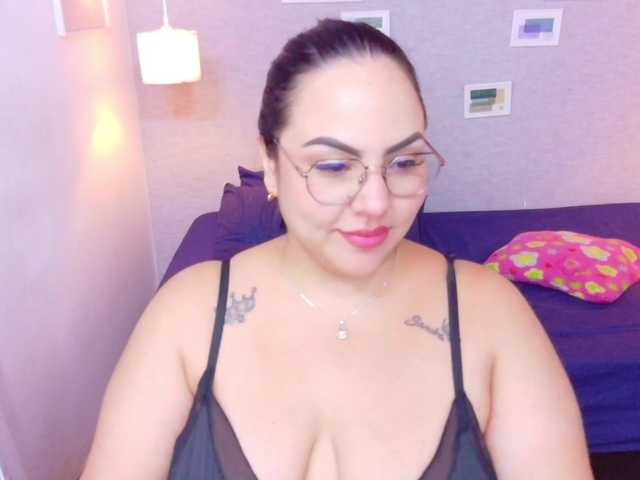 curvy-sexyvalen