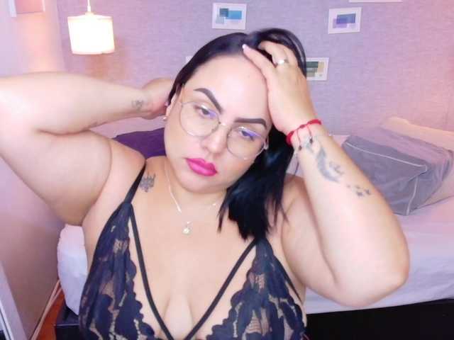 curvy-sexyvalen
