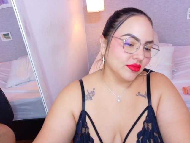curvy-sexyvalen