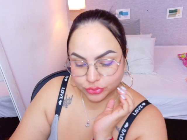 curvy-sexyvalen