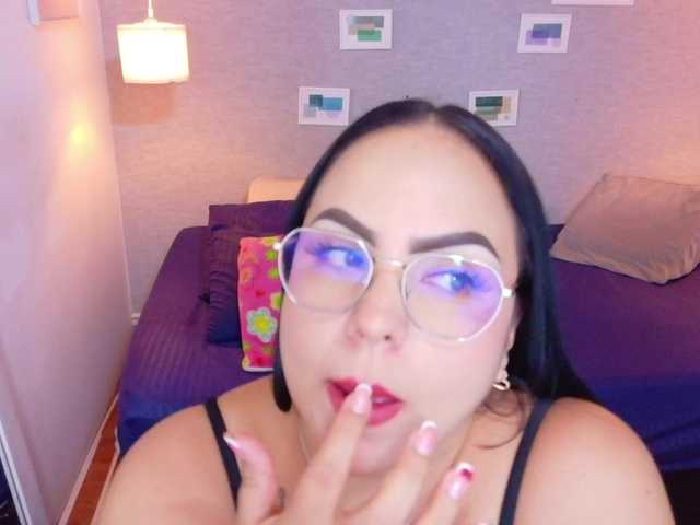 curvy-sexyvalen