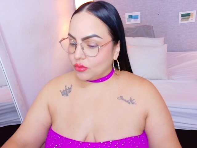 curvy-sexyvalen