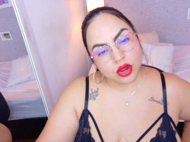 curvy-sexyvalen