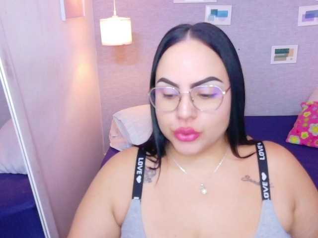 curvy-sexyvalen