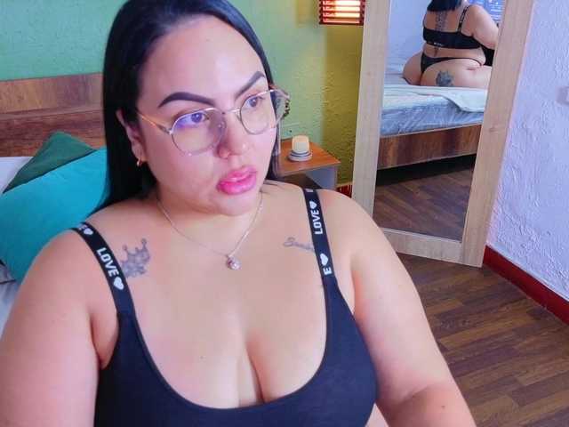 curvy-sexyvalen