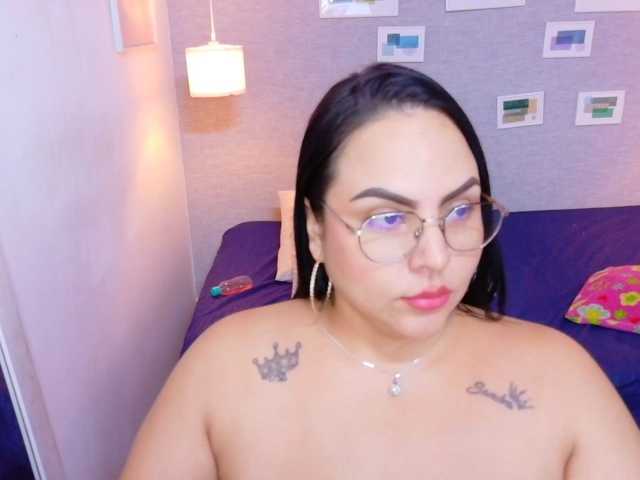 curvy-sexyvalen live cam preview
