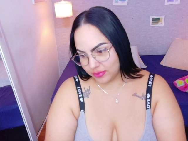 curvy-sexyvalen