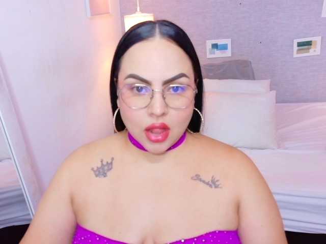 curvy-sexyvalen