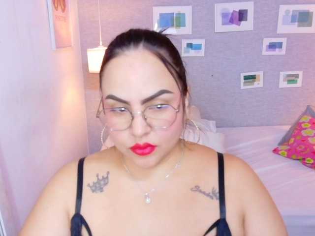 curvy-sexyvalen