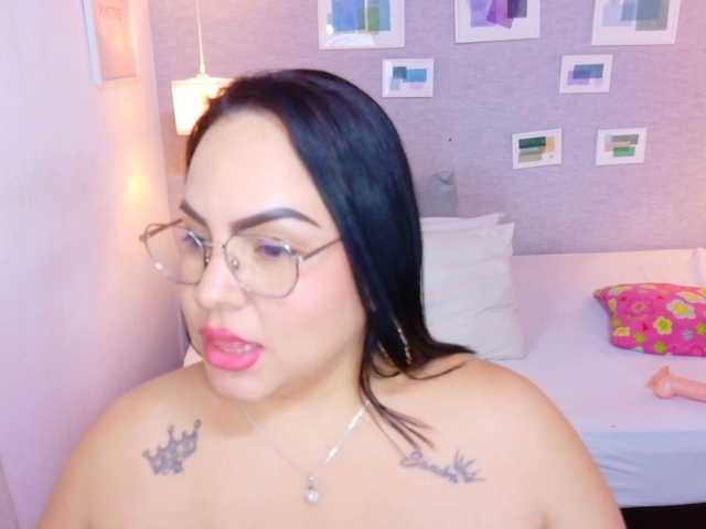 curvy-sexyvalen