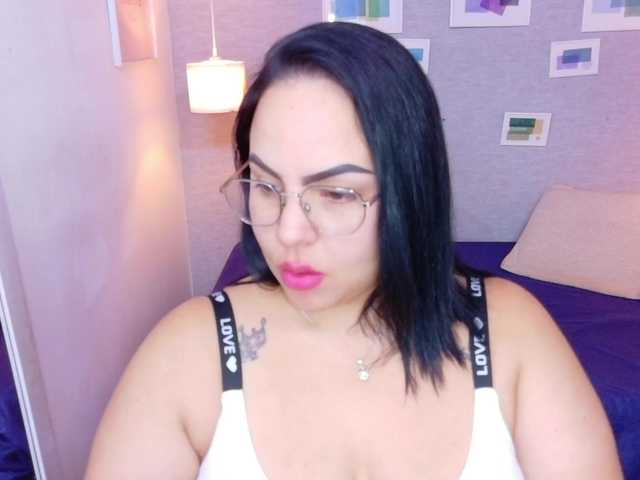 curvy-sexyvalen