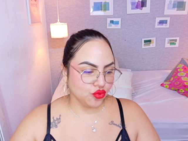 curvy-sexyvalen