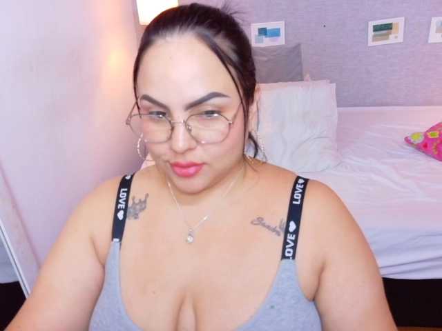 curvy-sexyvalen