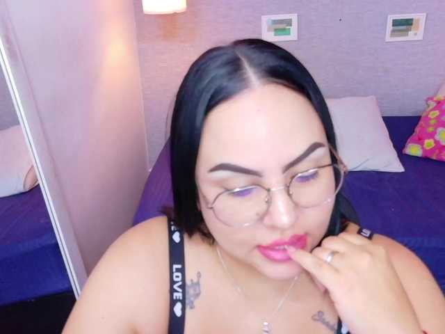 curvy-sexyvalen