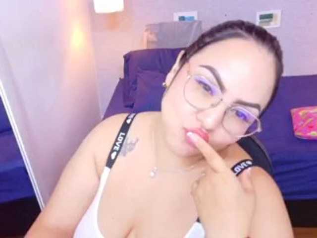 curvy-sexyvalen
