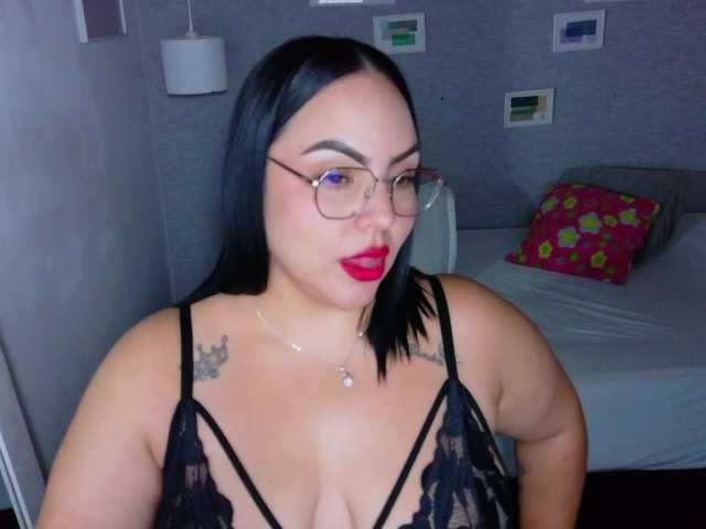 curvy-sexyvalen