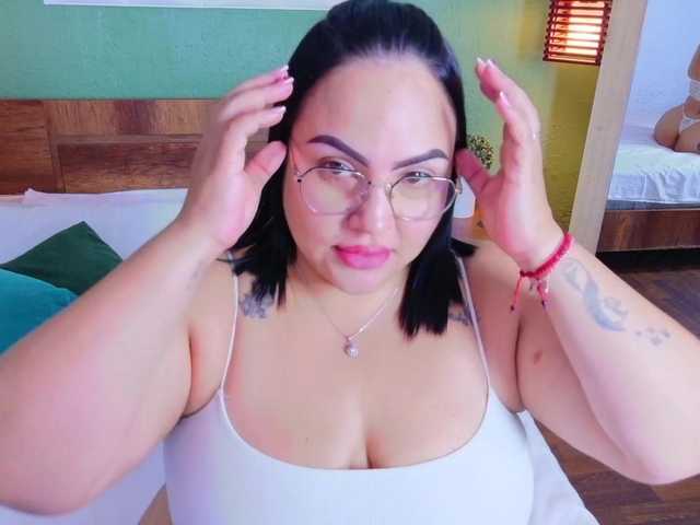 curvy-sexyvalen