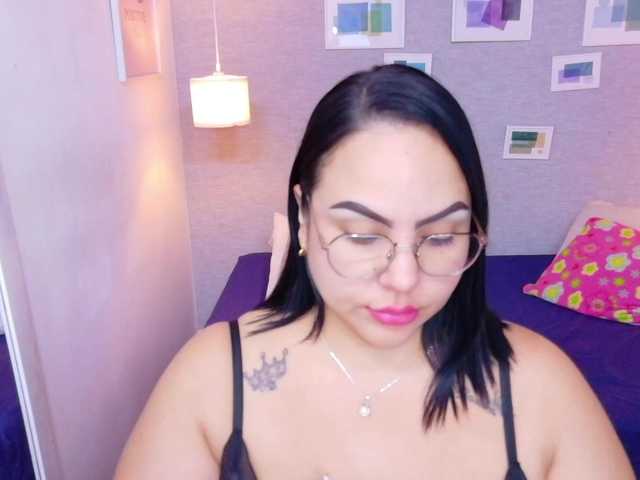 curvy-sexyvalen
