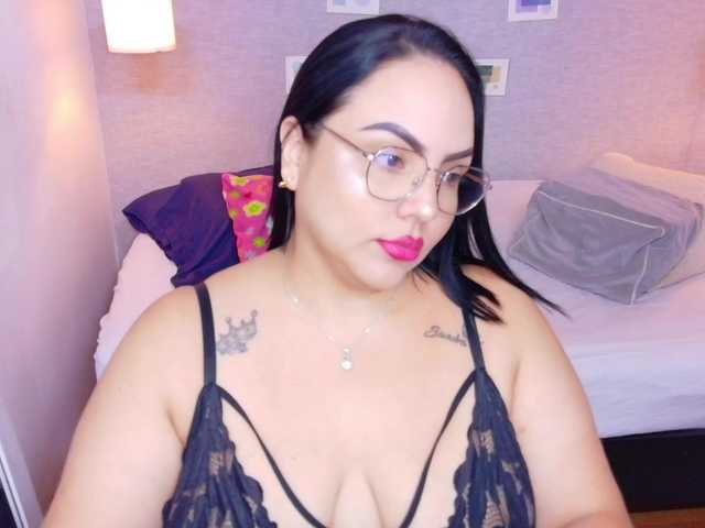 curvy-sexyvalen