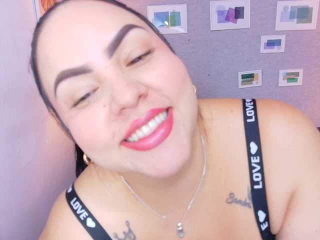 curvy-sexyvalen