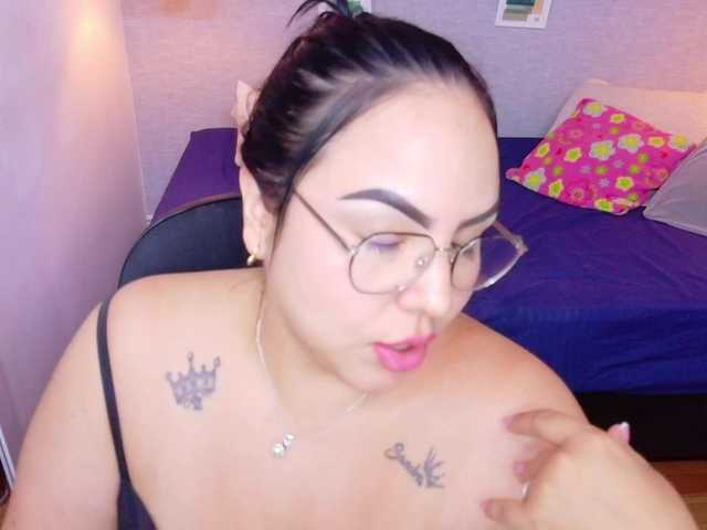 curvy-sexyvalen