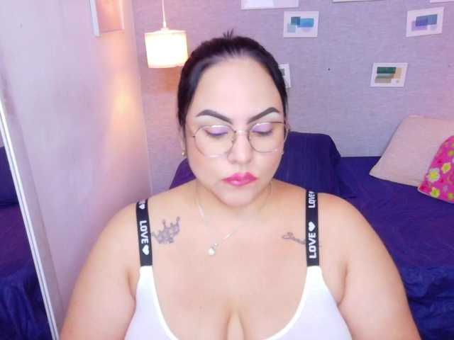 curvy-sexyvalen