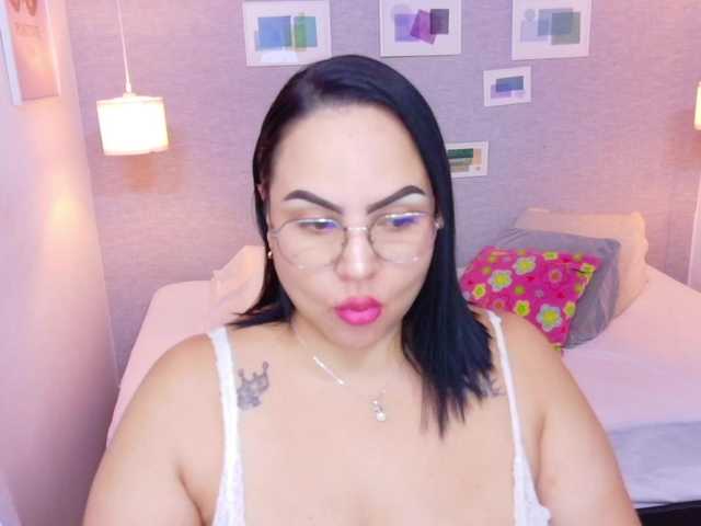 curvy-sexyvalen