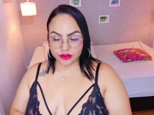 curvy-sexyvalen