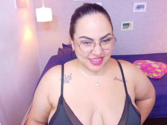 curvy-sexyvalen