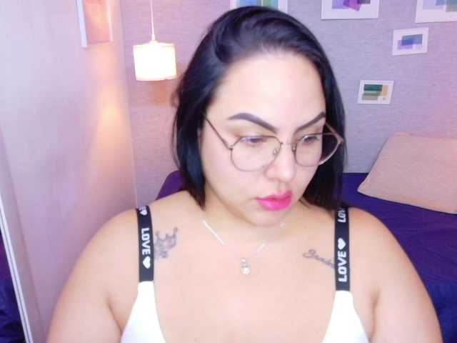 curvy-sexyvalen
