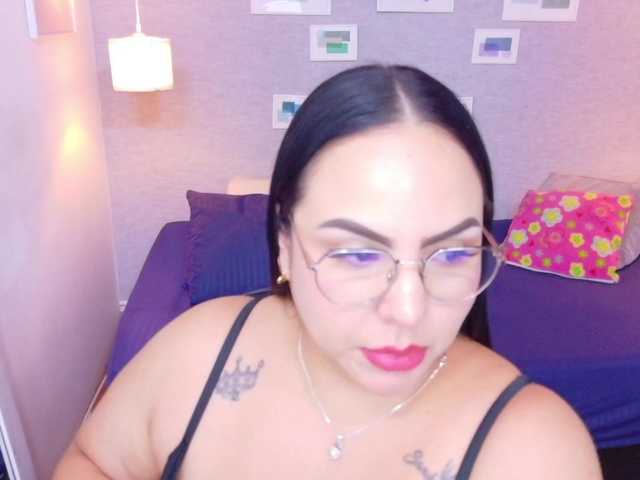 curvy-sexyvalen