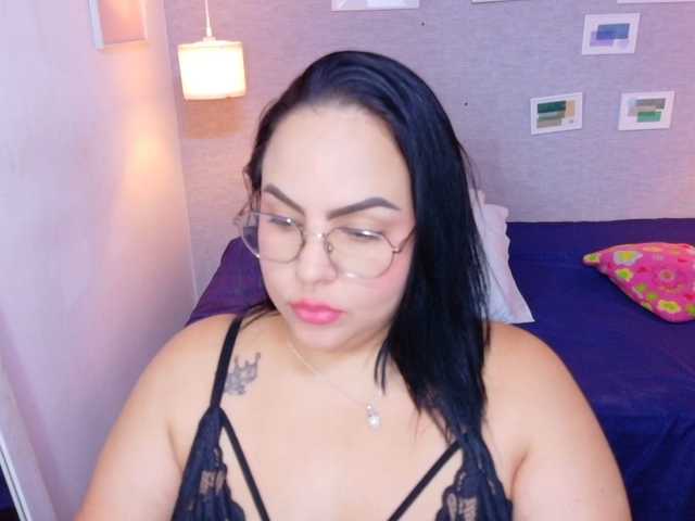 curvy-sexyvalen