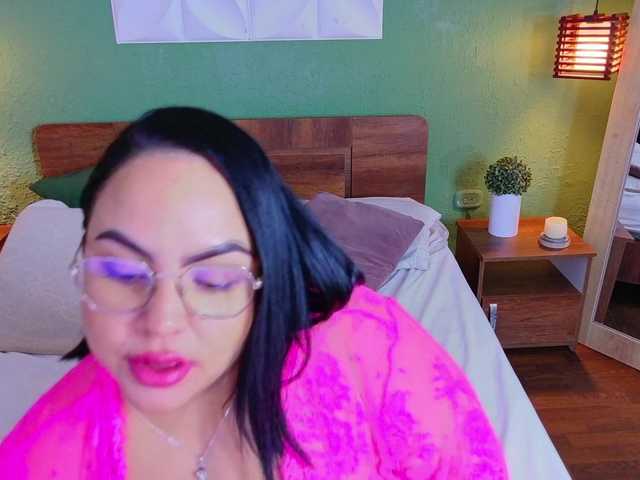 curvy-sexyvalen