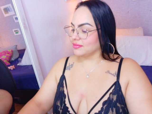 curvy-sexyvalen