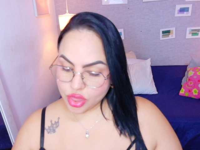 curvy-sexyvalen