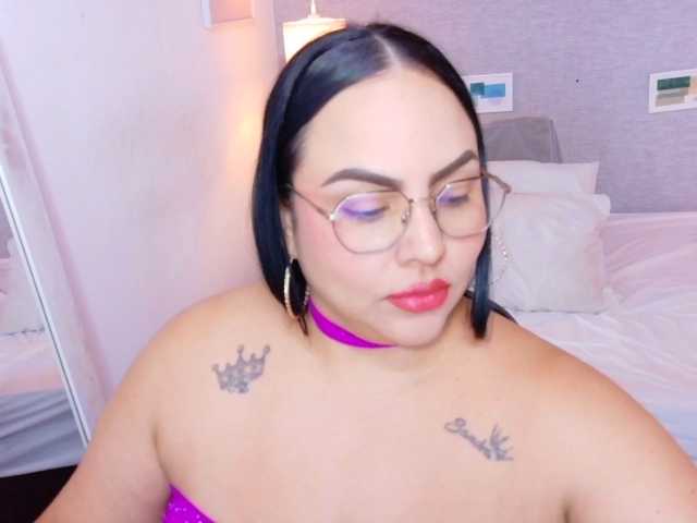 curvy-sexyvalen