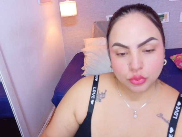 curvy-sexyvalen live cam on BongaCams