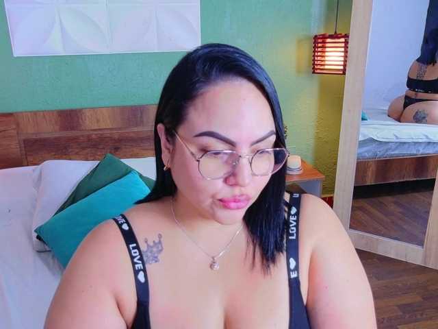 curvy-sexyvalen