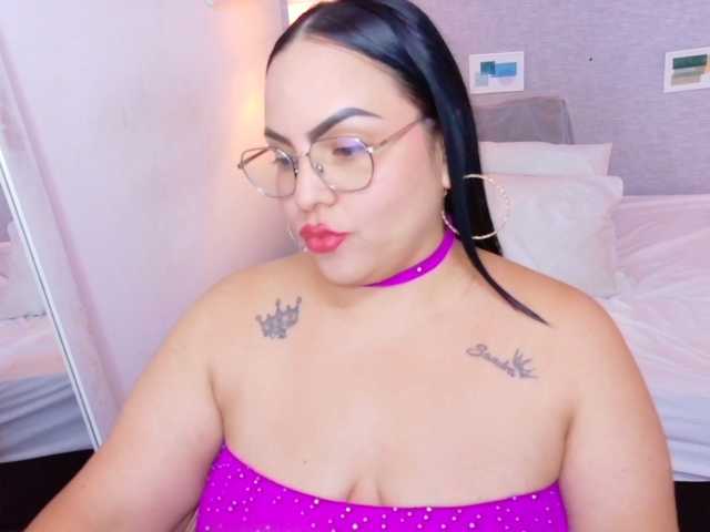 curvy-sexyvalen