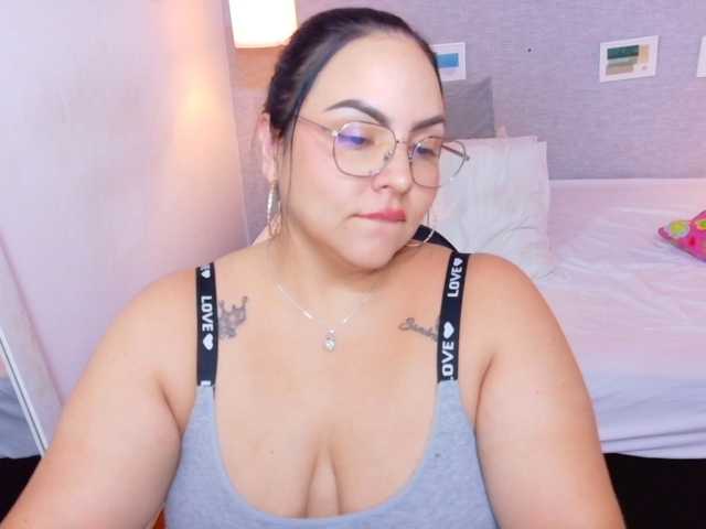 curvy-sexyvalen