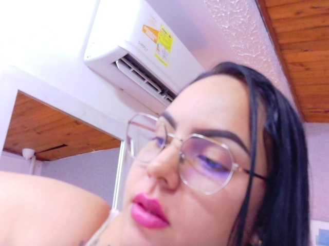 curvy-sexyvalen