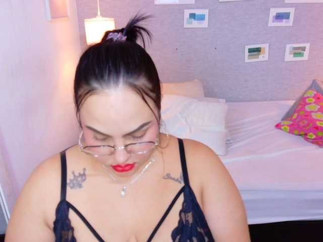 curvy-sexyvalen