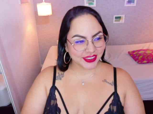 curvy-sexyvalen webcam