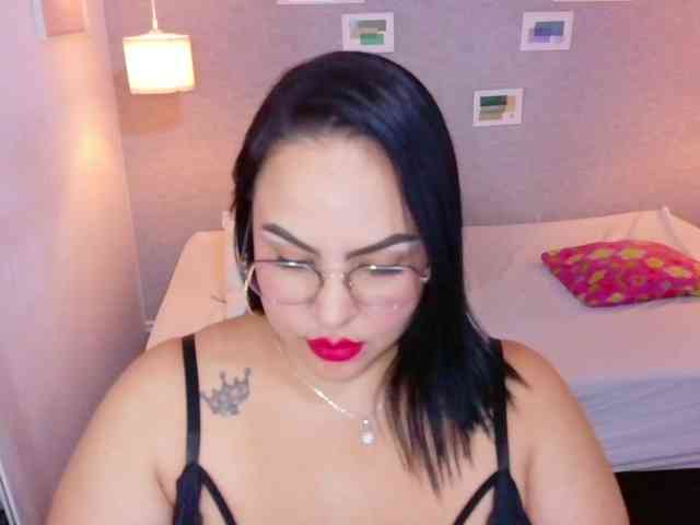 curvy-sexyvalen webcam