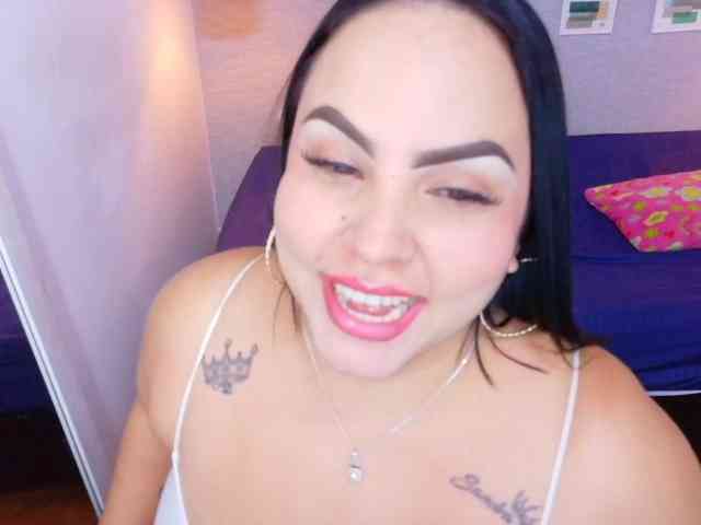 curvy-sexyvalen webcam
