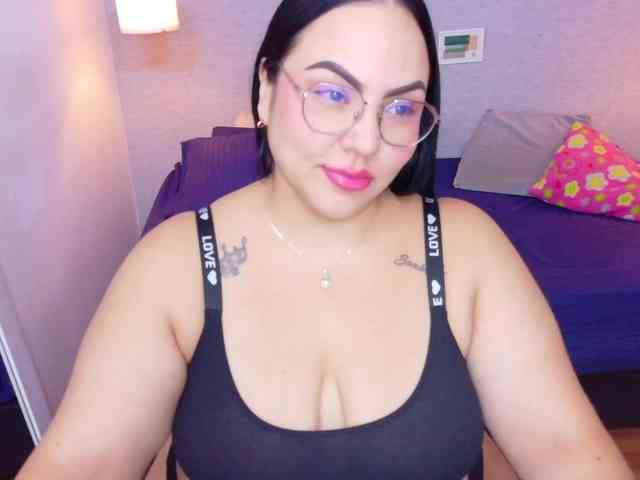 curvy-sexyvalen webcam