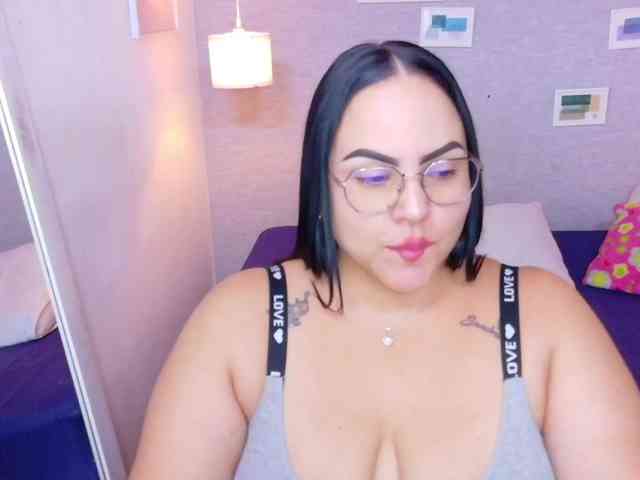 curvy-sexyvalen webcam