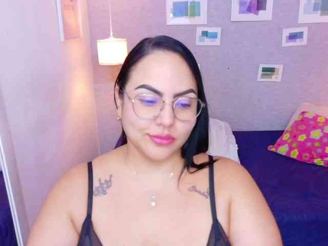 curvy-sexyvalen webcam