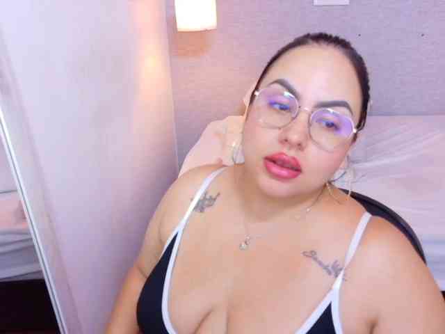 curvy-sexyvalen curvy-sexyvalen