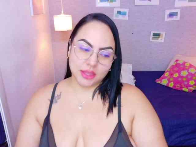 curvy-sexyvalen webcam